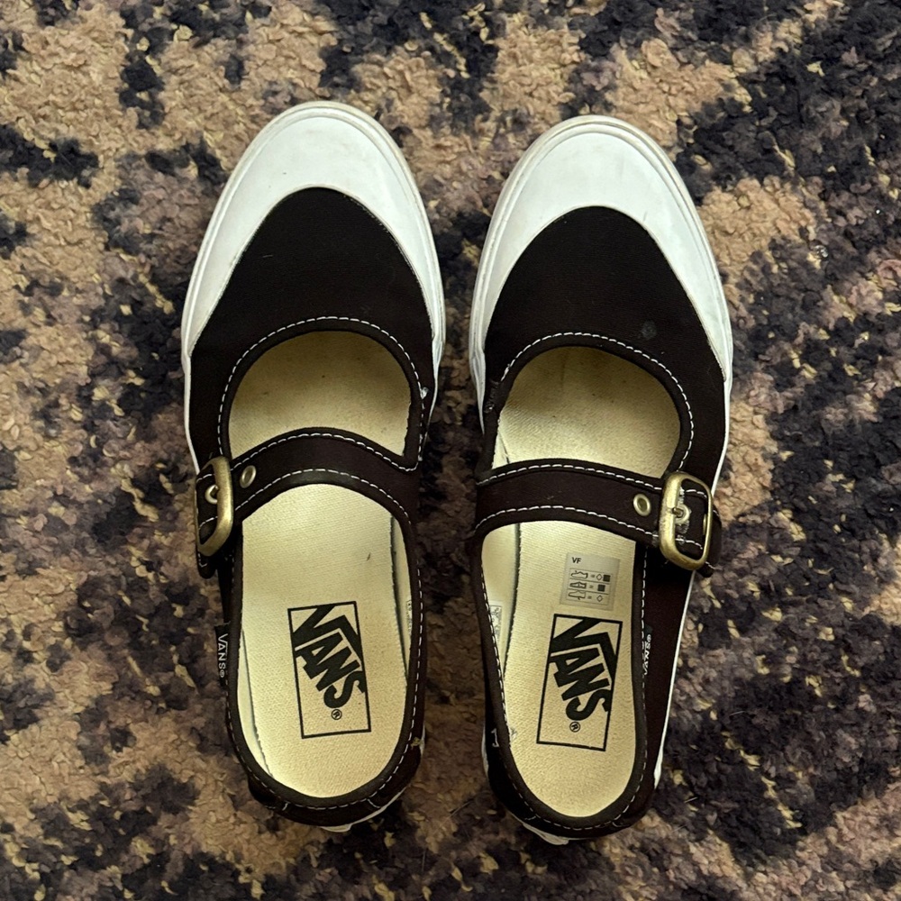 Vans Mary Janes